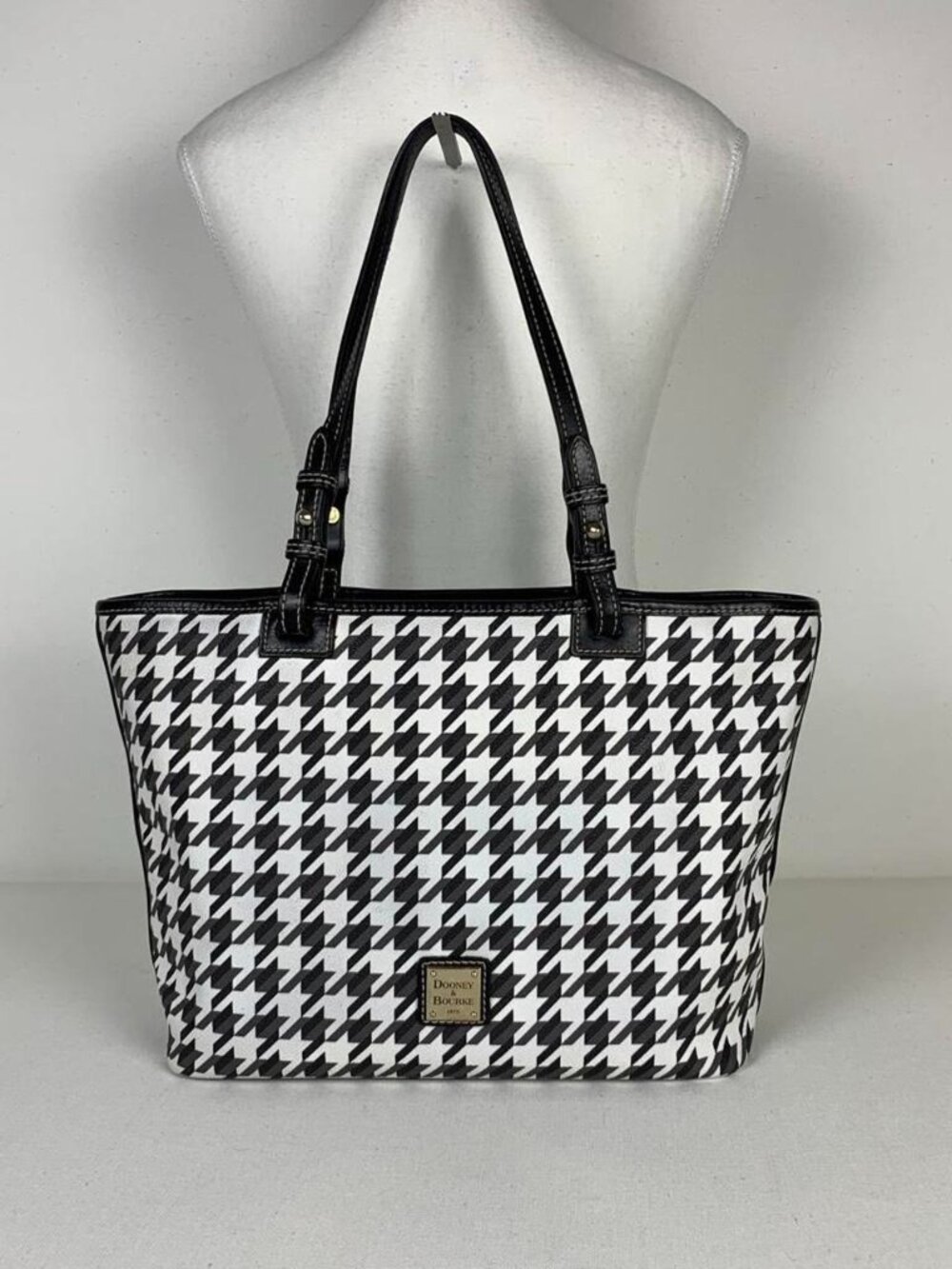 Good condition • Dooney & Bourke